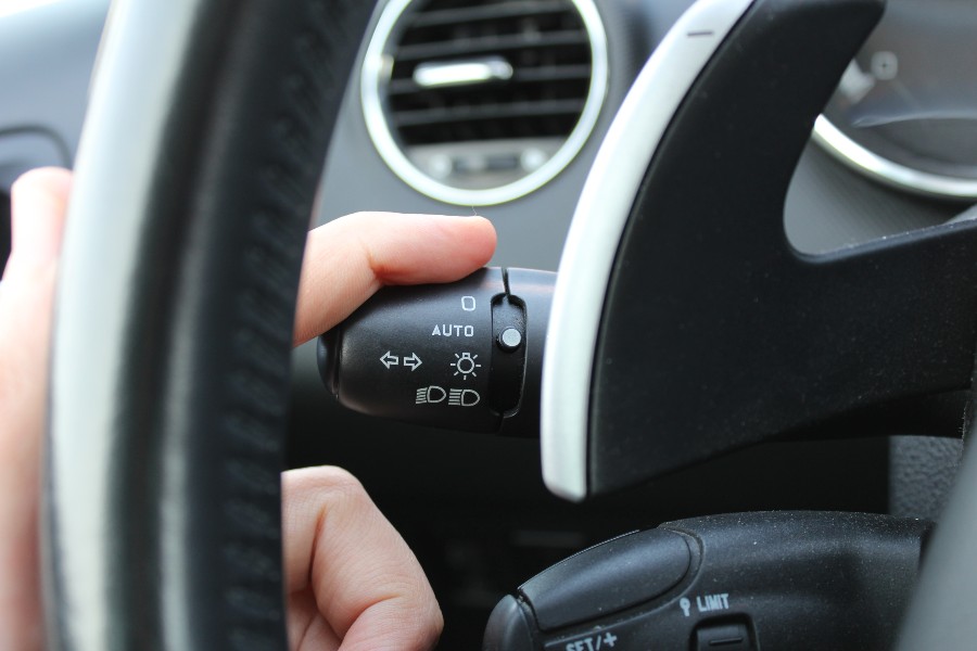 Liability if Failing to Signal a Turn or Lane Change Causes a Crash